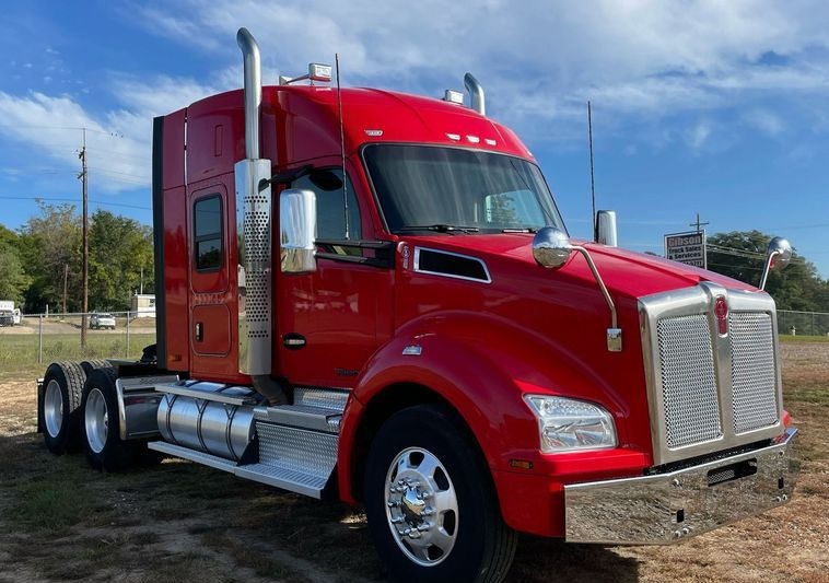 2020 Kenworth T880 Semi Truck