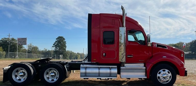 2020 Kenworth T880 Semi Truck