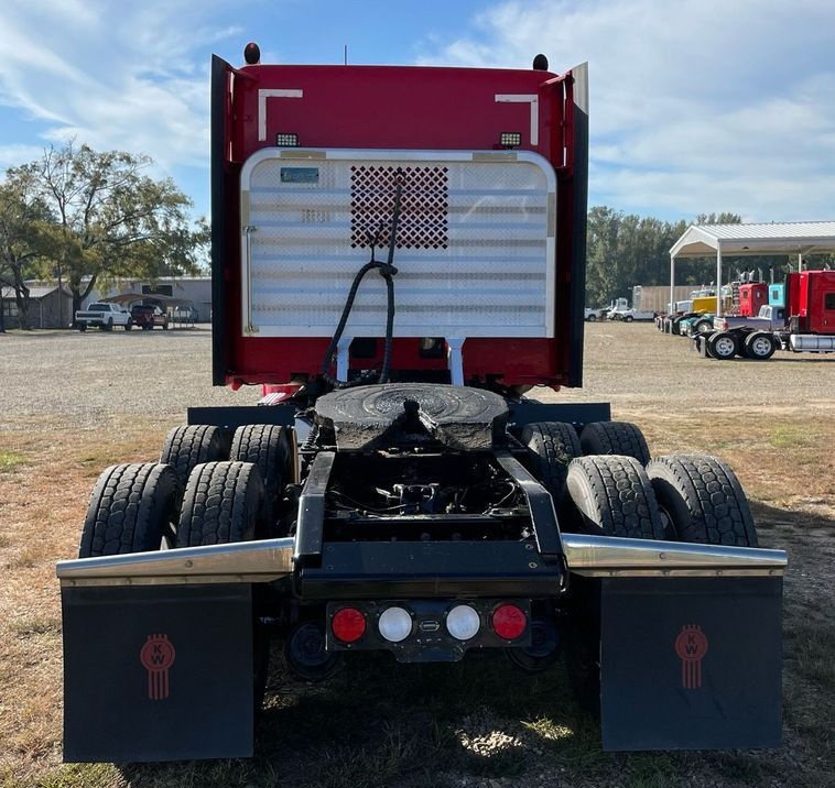 2020 Kenworth T880 Semi Truck