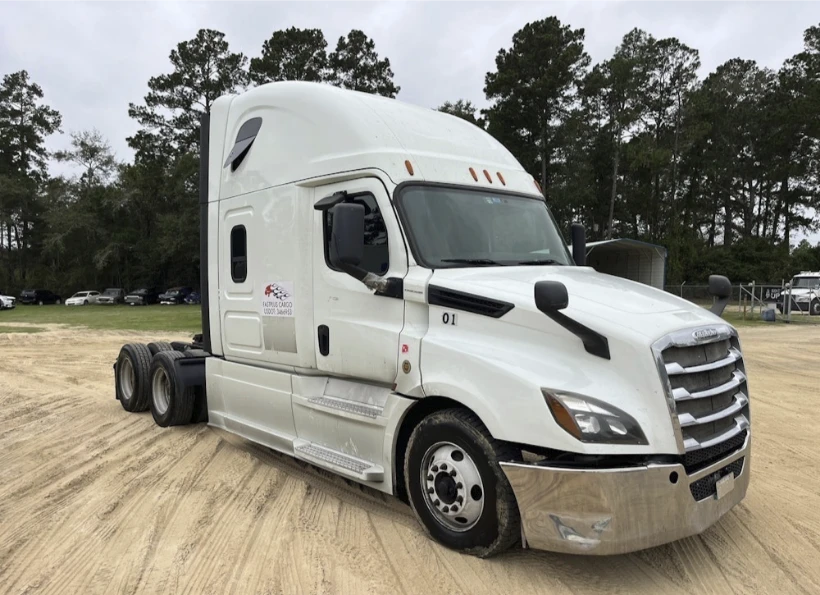 2019 Freightliner Cascadia T/A Sleeper Truck Tractor