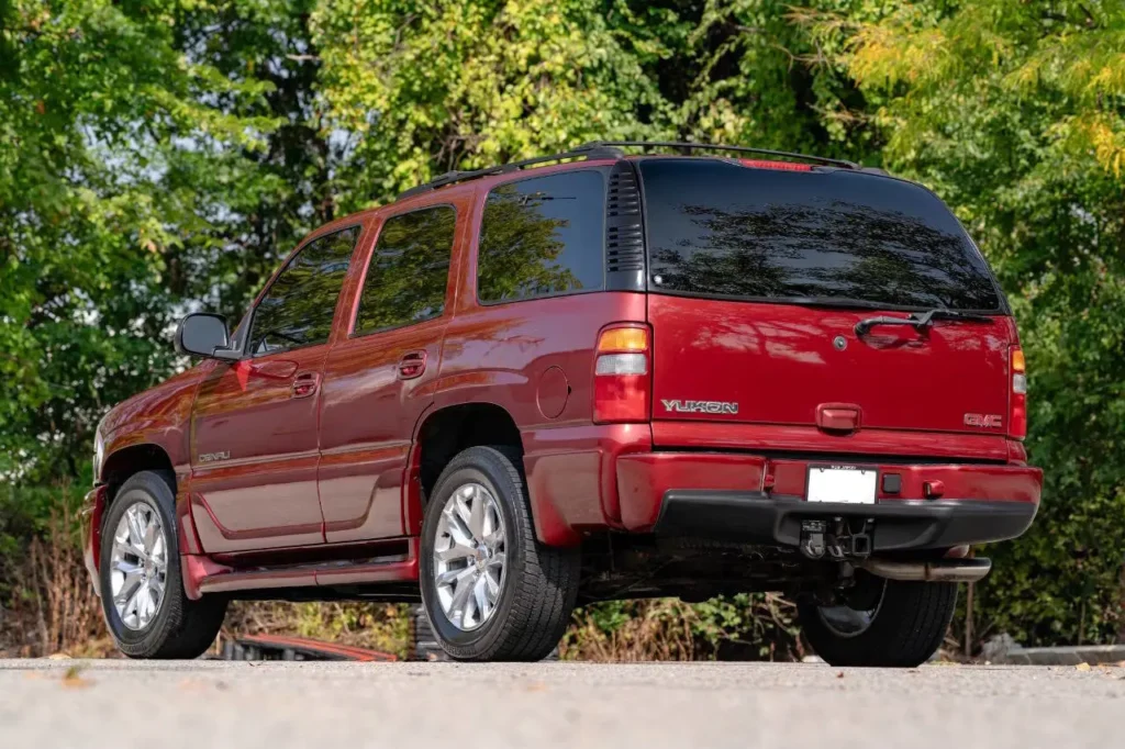 2001 GMC Yukon Denali SUV