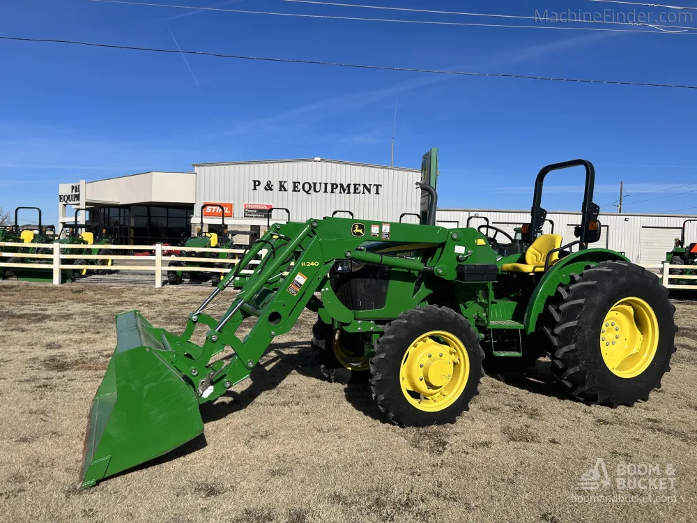 2017 John Deere 5055E Tractor