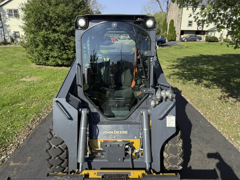 2019 John Deere 318G Skid Steer Loader